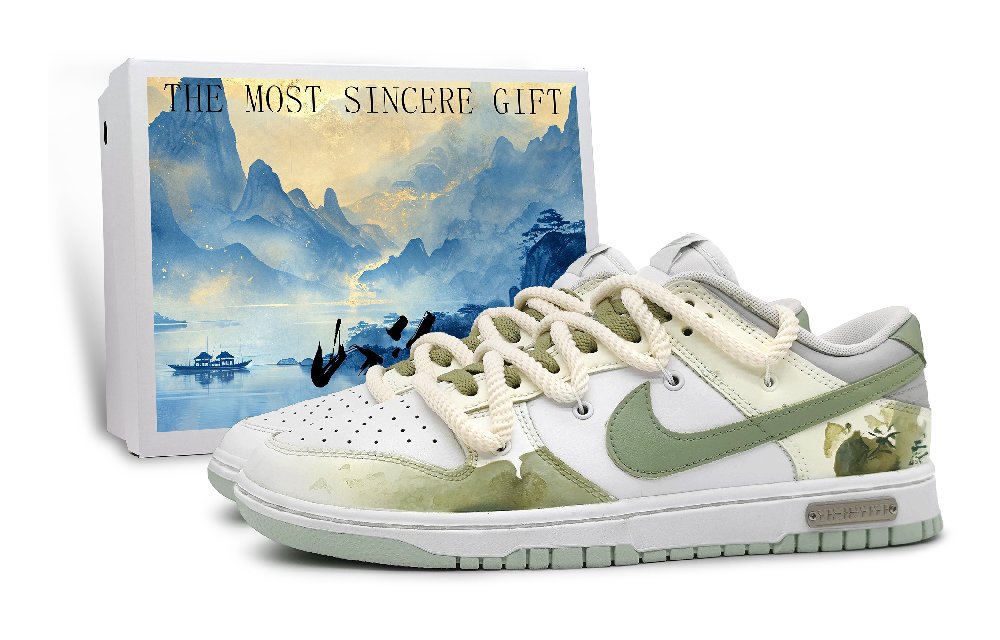 Nike Dunk Low-Top Skateboard Shoes Women's Light Green