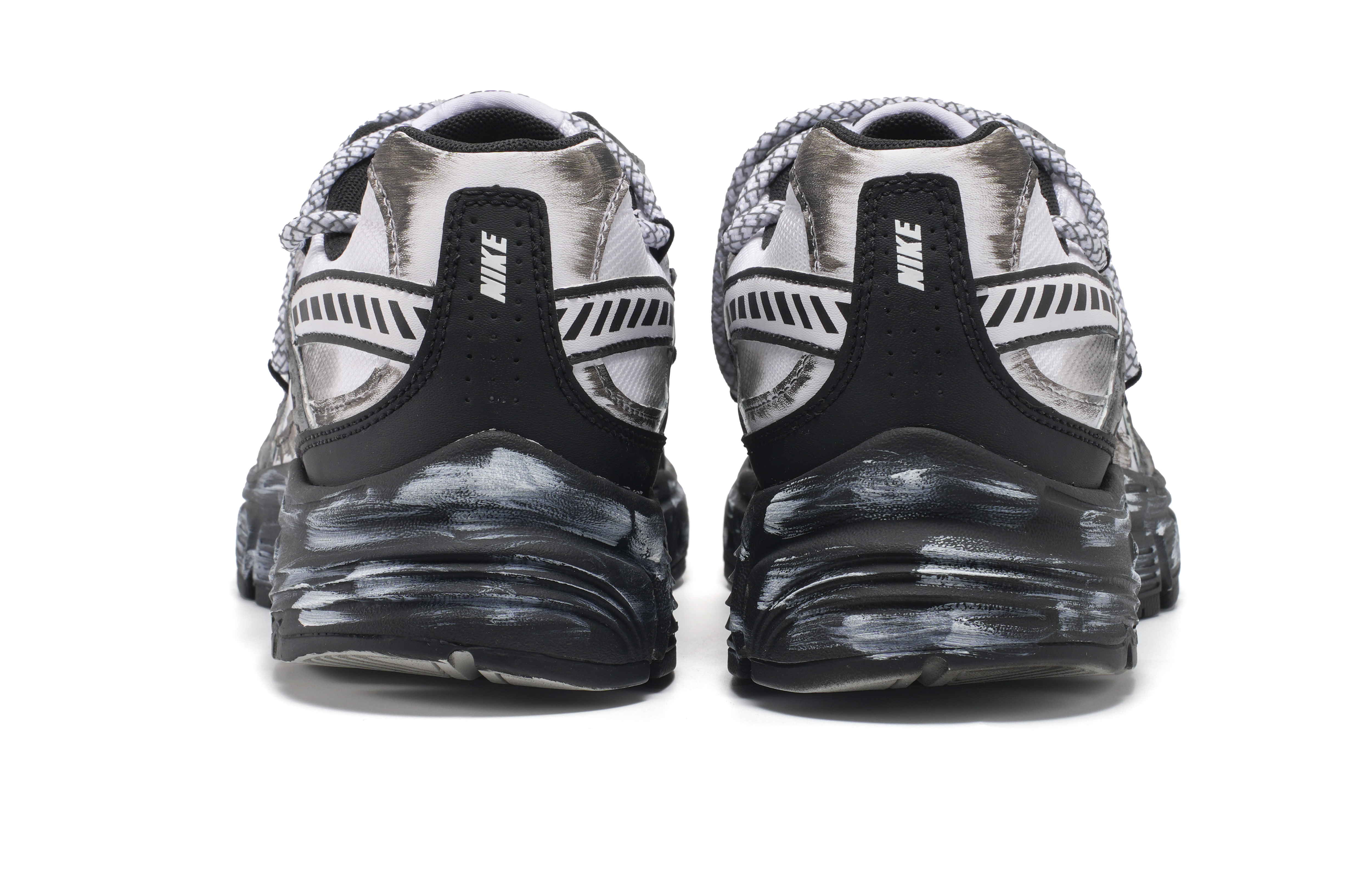 Nike Initiator Cushioning, Breathable, Supportive Low Top Casual City Commute Running Shoes Men's Gray Black купить в интернет-магазине Yoocart с быстрой доставкой по России.
