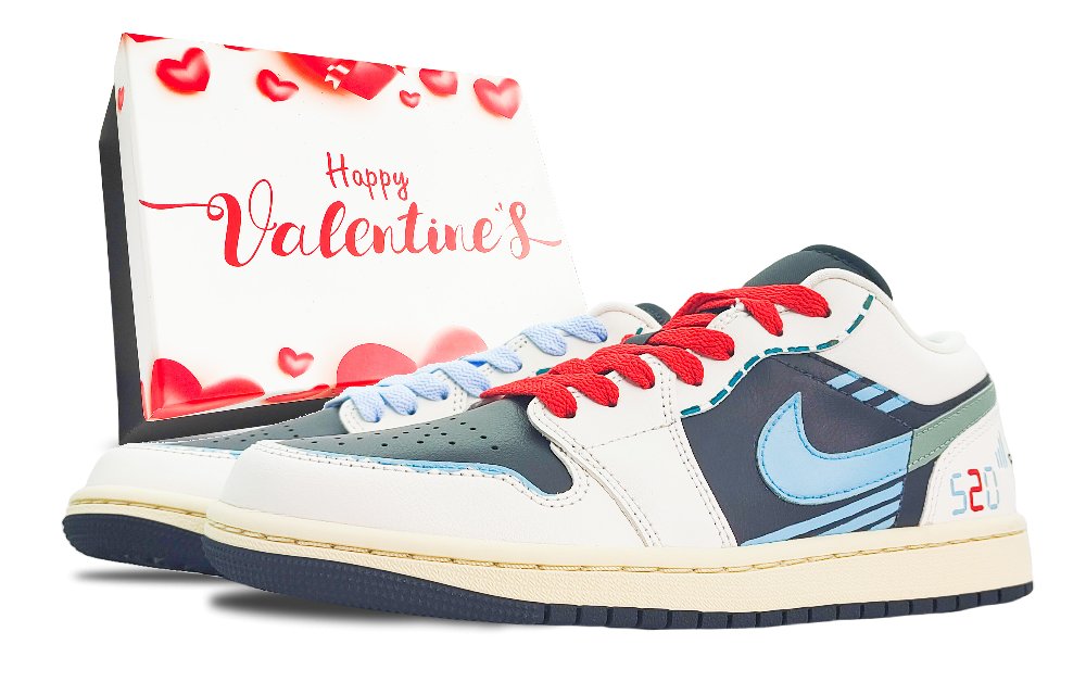 Jordan Air Jordan 1 Durable Breathable Low-Top Vintage Basketball Shoes Unisex Black White