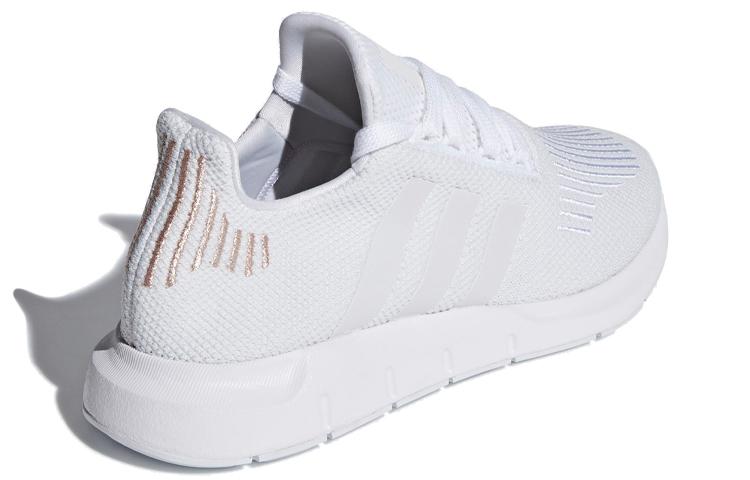 Adidas Swift Run 'Triple White' Women's купить в интернет-магазине Yoocart с быстрой доставкой по России.