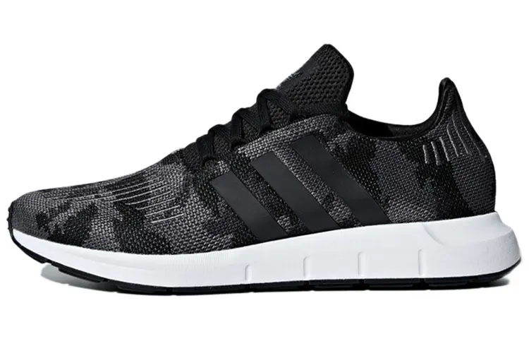 Adidas Swift Run Core Black White