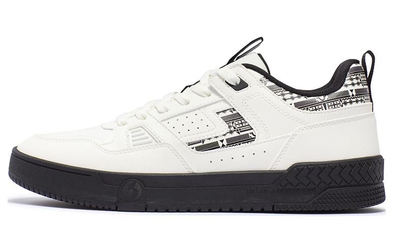 361° Anti Slip Wear Resistant Low Top Skateboard Shoes Men's White Black