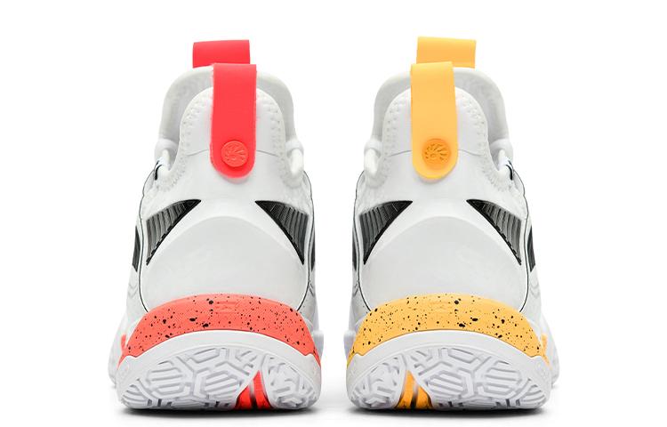 LiNing Anti Slip Wear Resistant Low Top Badminton Shoes Unisex White