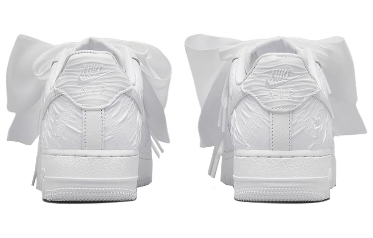 Nike Air Force 1 Low "Bow" Women's купить в интернет-магазине Yoocart с быстрой доставкой по России.