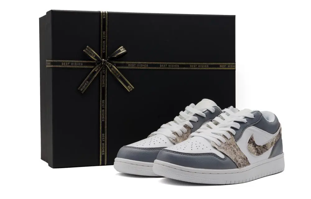 Jordan Air Jordan 1 Abrasion Resistant Low top Vintage Basketball Shoes Unisex White Gray Brown