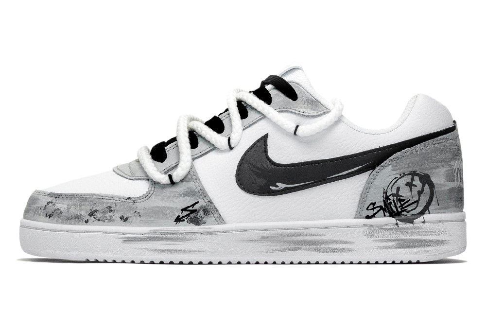 Nike EBERNON 668, Punk Smiling Face Abrasion Resistant Low Top Skateboard Shoes Unisex Black White