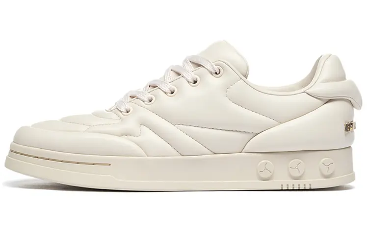 LI NING 1990 Abrasion Resistant Slip Resistant Low top Skateboard Shoes Women's Swan White