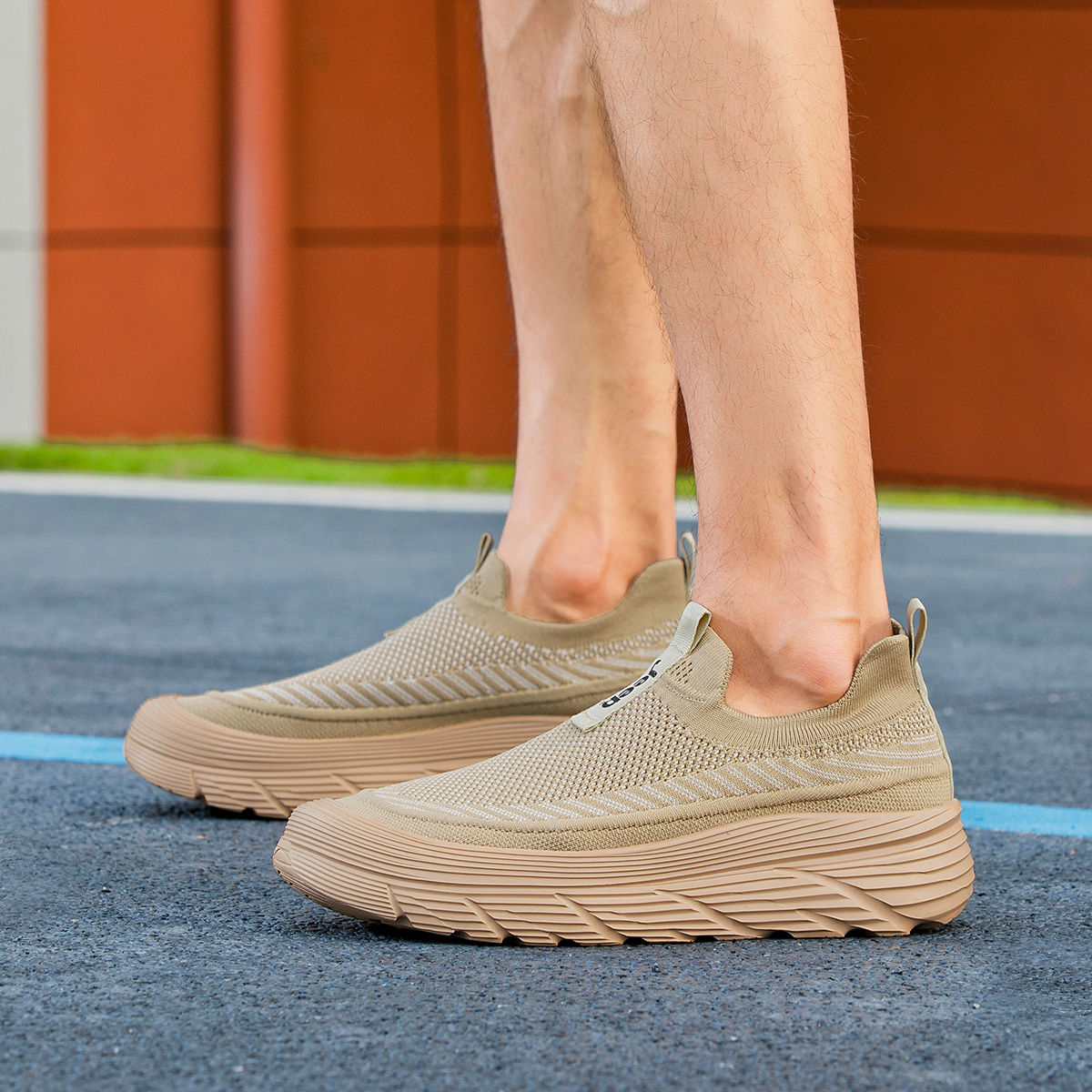 Jeep Low Top Outdoor Shoes Men's Khaki купить в интернет-магазине Yoocart с быстрой доставкой по России.
