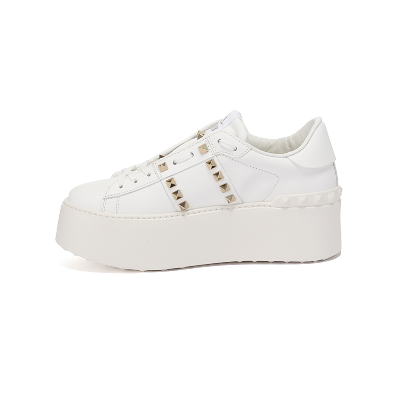 Valentino Low top Casual Shoes Women's White