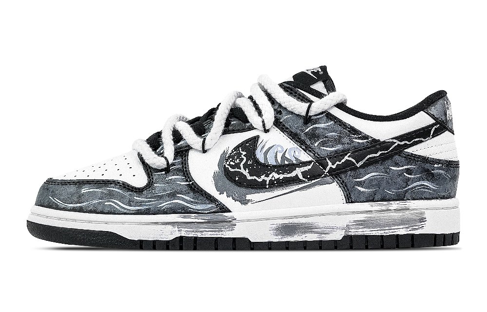 Nike Dunk Clouds Gathering On The Sail Abrasion Resistant Low Top Skateboard Shoes Unisex Black White