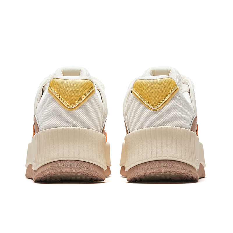 Anta Skateboard Shoes Women's Ivory White/Yellow Orange/Classic Umber Gray купить в интернет-магазине Yoocart с быстрой доставкой по России.