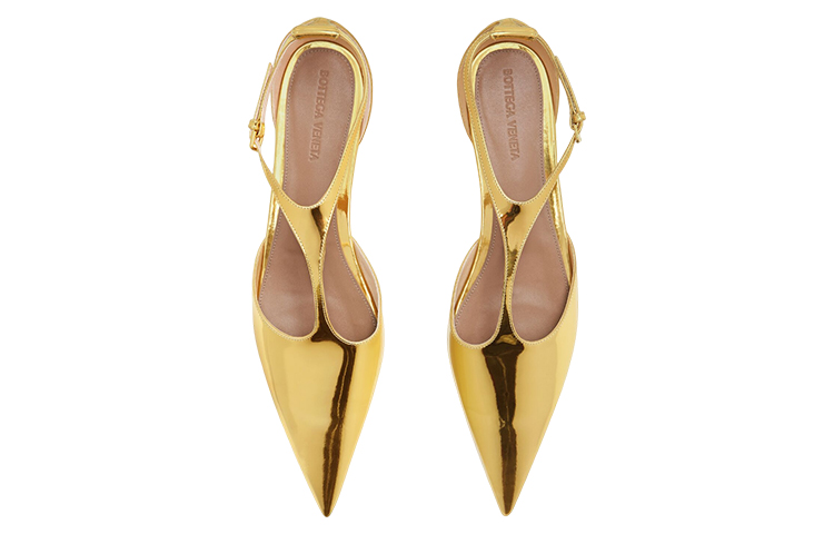 Bottega Veneta Flat Shoes Women's Gold купить в интернет-магазине Yoocart с быстрой доставкой по России.