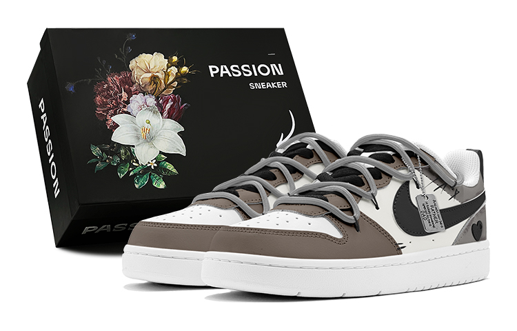 Nike Court Borough Tingling Season, Chocolate Sweetheart, Vintage Style Low top Skateboard Shoes GS Coffee
