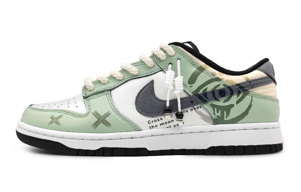 Nike Dunk Skateboard Shoes Women's Low-Top White/Cyan/Black