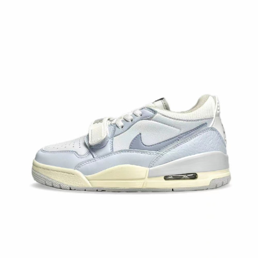 Jordan Legacy 312 Abrasion-Resistant Low-Top Vintage Basketball Shoes GS Light Blue