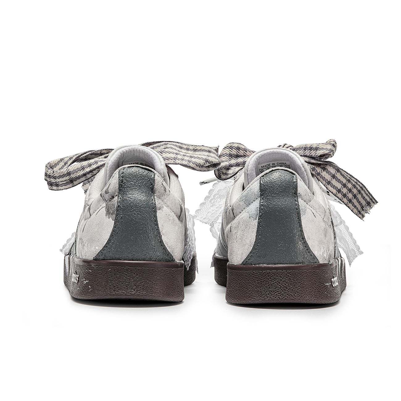 Adidas ADCDAVINCI, Rosemary Slip Resistant Abrasion Resistant Low top Skateboard Shoes Unisex Silver Brown купить в интернет-магазине Yoocart с быстрой доставкой по России.