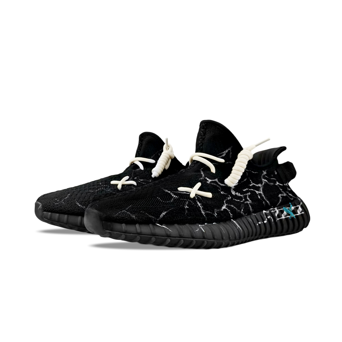 Adidas Originals Yeezy Boost 350 V2 Abrasion Resistant Low top Casual Shoes Unisex Black White купить в интернет-магазине Yoocart с быстрой доставкой по России.