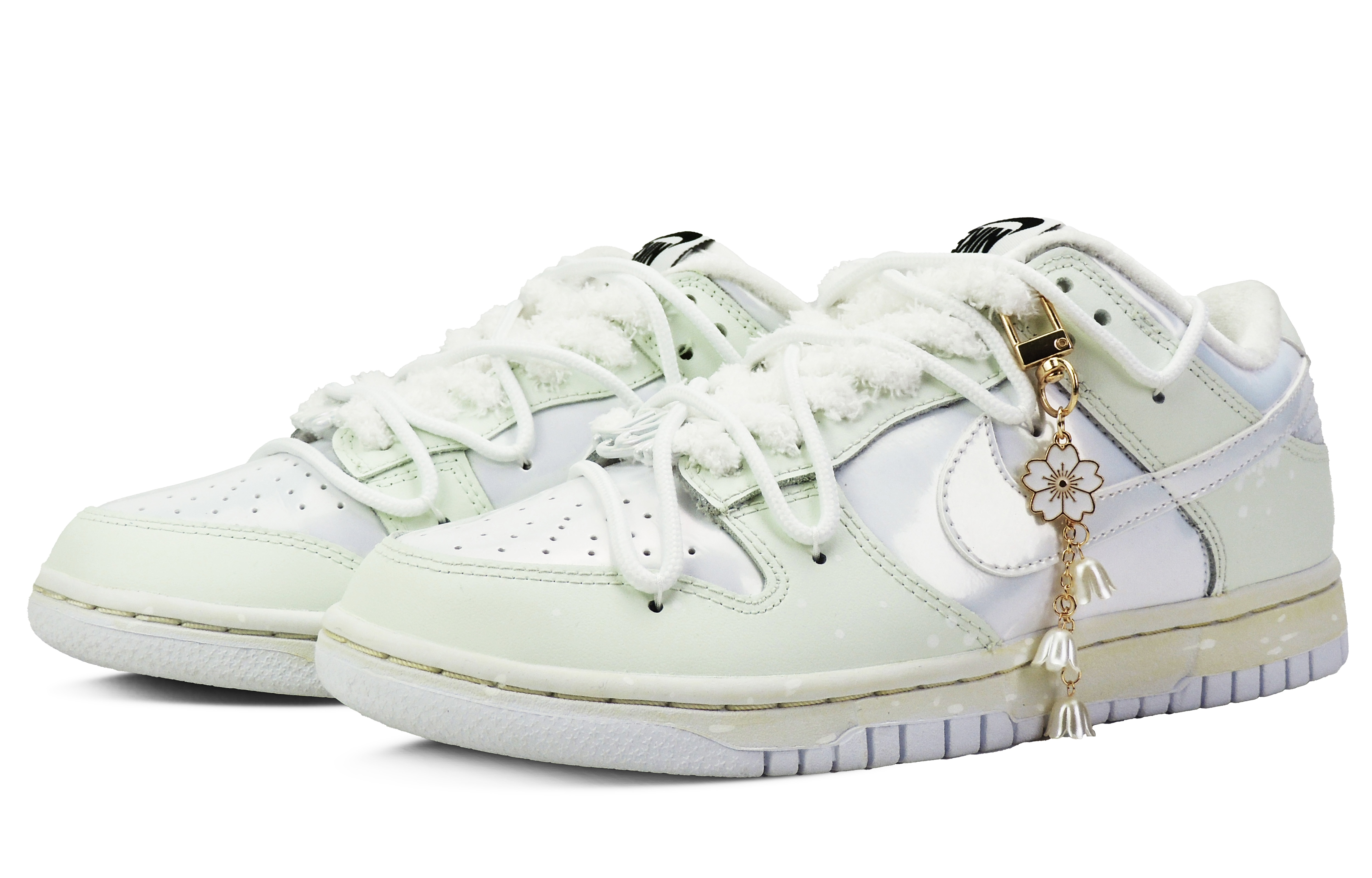Nike Dunk Green Bellflower Low-Top Skateboard Shoes Women's Ecru купить в интернет-магазине Yoocart с быстрой доставкой по России.
