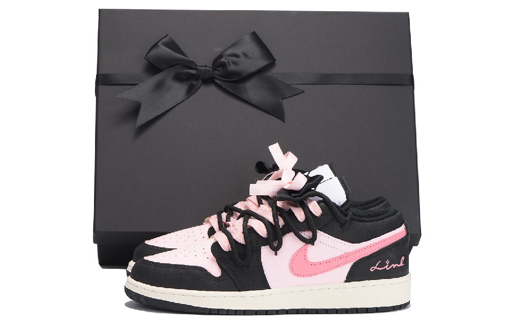 Jordan Air Jordan 1 Slip-Resistant Coverage Low-Top Vintage Basketball Shoes Women's Black Pink