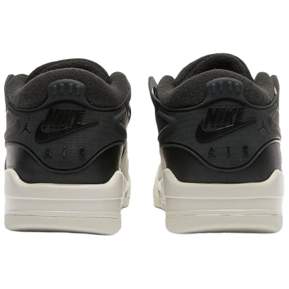 Jordan 4 Rm Black Light Bone купить в интернет-магазине Yoocart с быстрой доставкой по России.