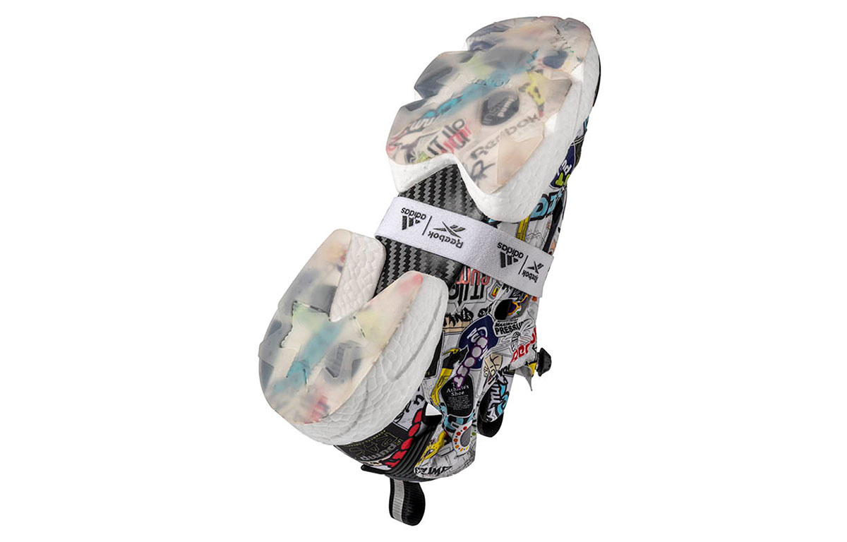 Reebok Instapump Fury Boost City Sticker купить в интернет-магазине Yoocart с быстрой доставкой по России.