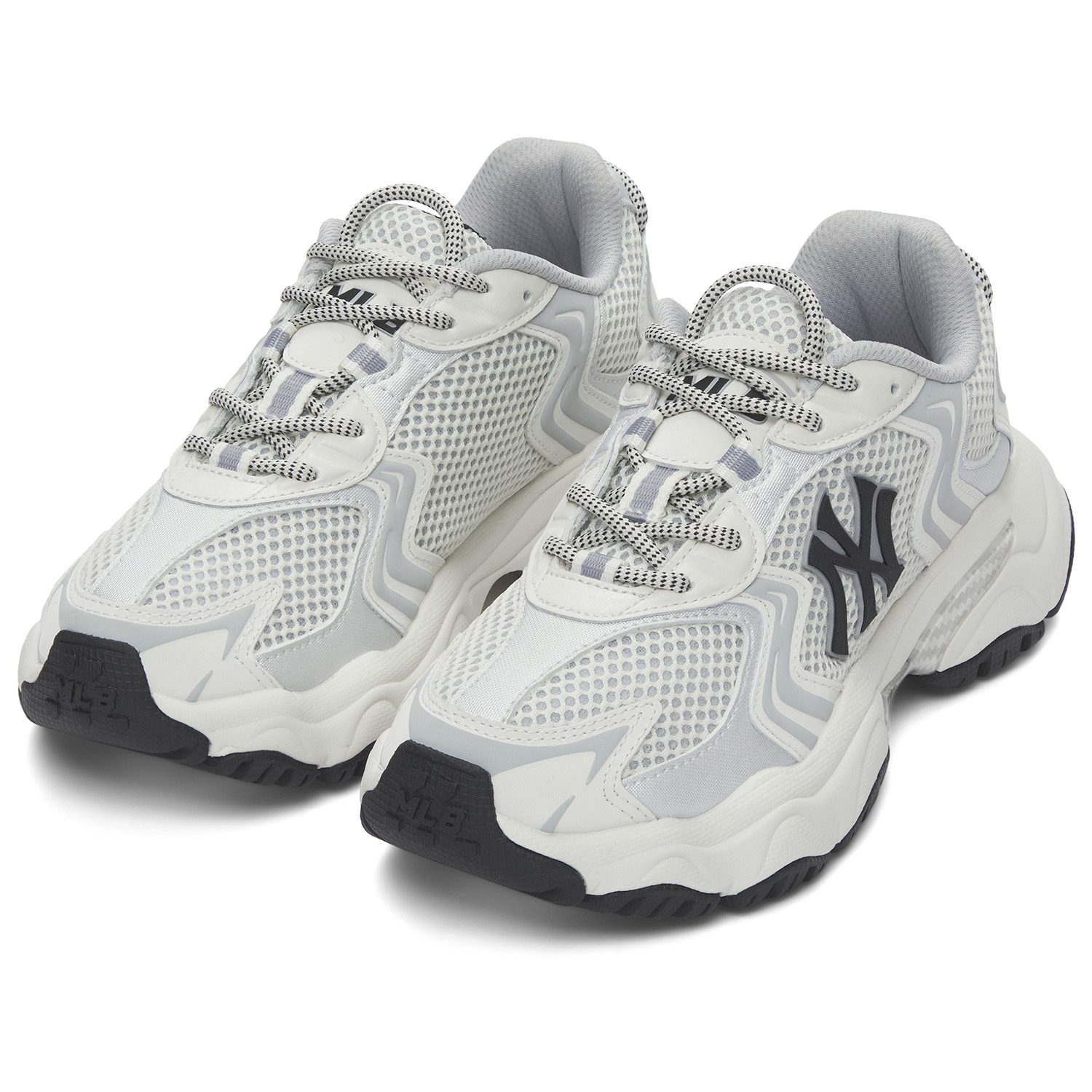 MLB New York Yankees Anti Slip Wear Resistant Low Top Chunky Sneakers Unisex White