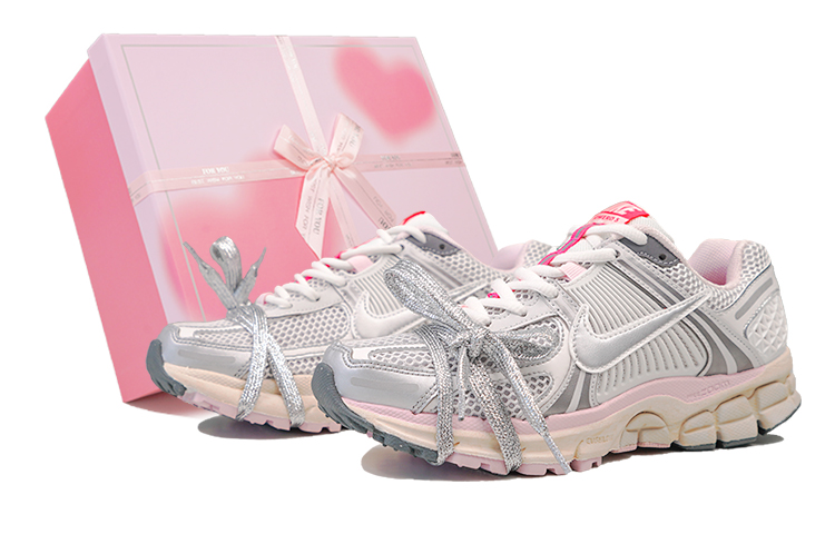 Nike Air Zoom Vomero 5 Breathable Cushioning Low-Top Air Cushion Casual Running Shoes Women's White Pink Silver