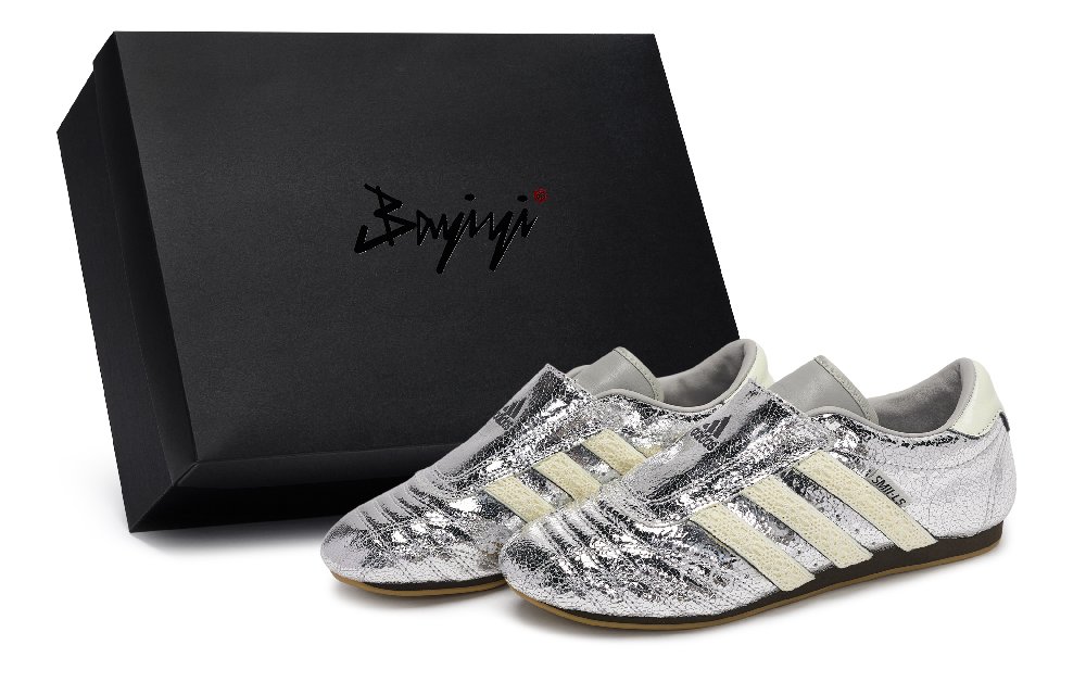Adidas Taekwondo Casual Shoes Women's Low top Beige/Gray/Silver