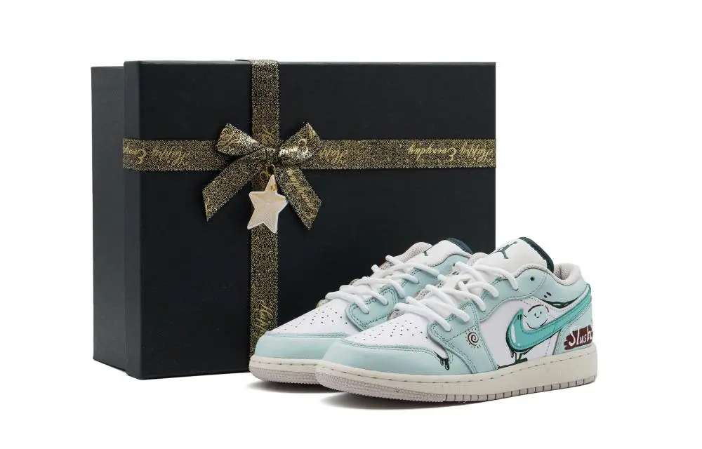 Jordan Air Jordan 1 Cushioning, Wear Resistant Low top Vintage Basketball Shoes Unisex Light Green