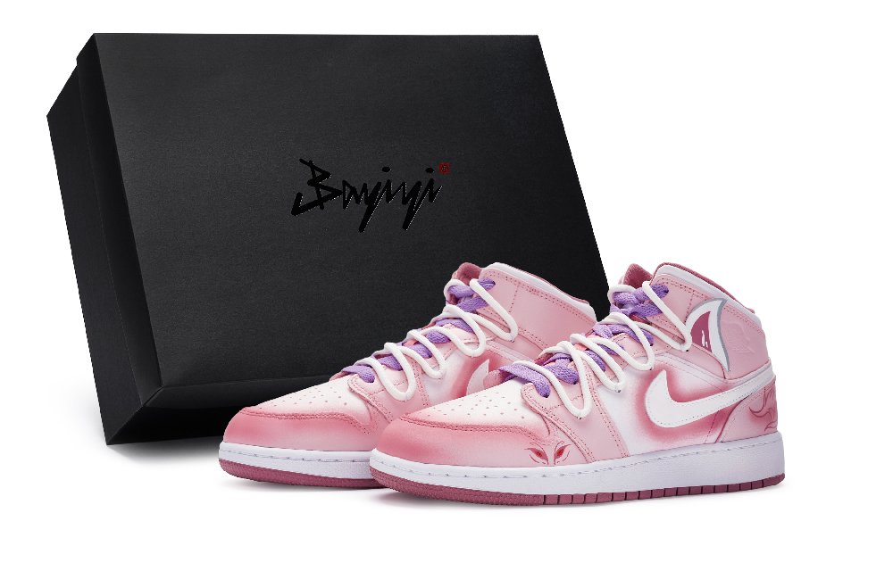 Jordan Air Jordan 1 Vintage Basketball Shoes Women's Mid Top White