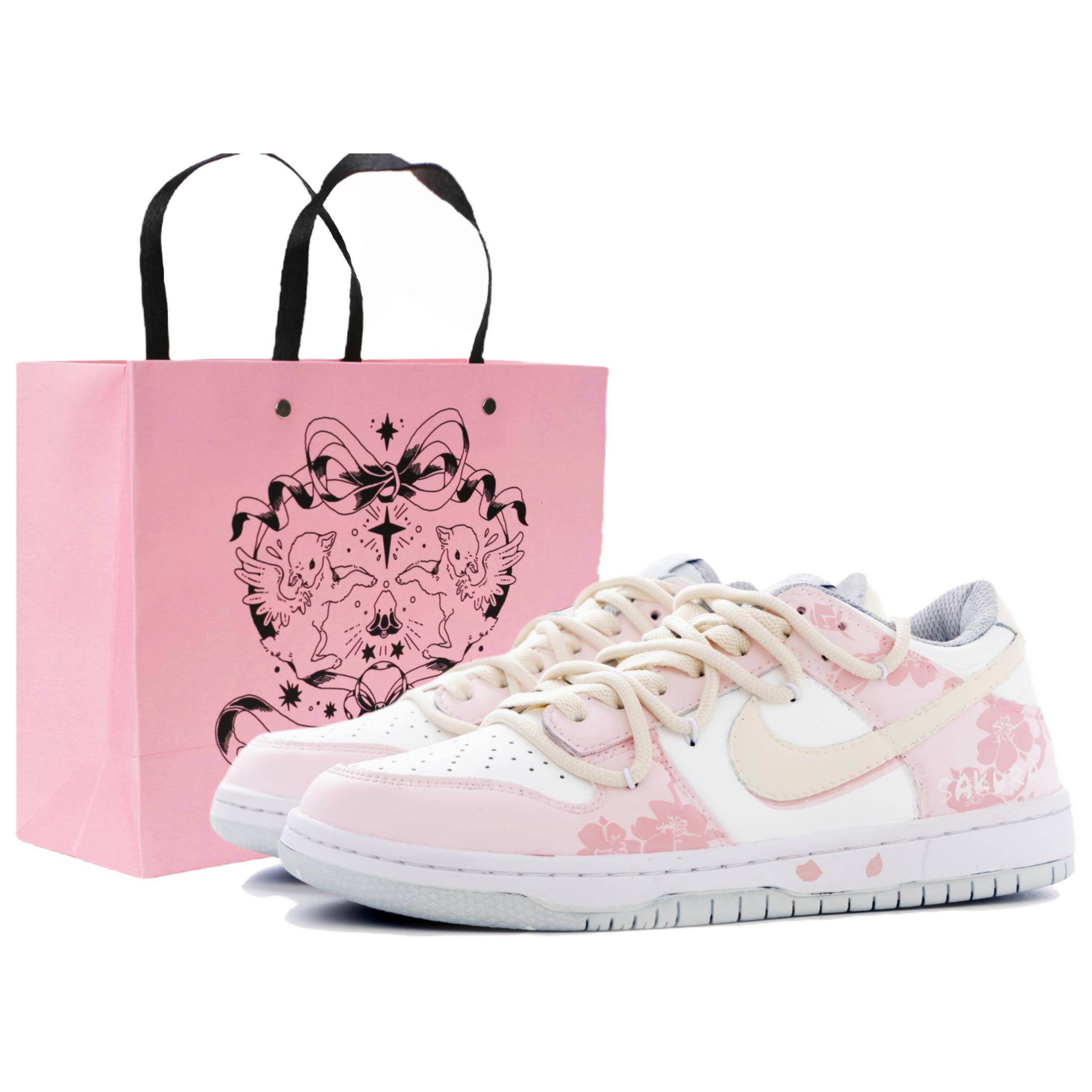 Nike Dunk Low top Skateboard Shoes Women's Pink