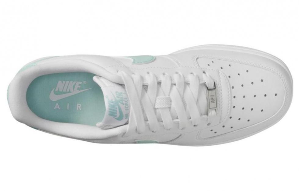 Nike Air Force 1 07 Jade Ice Women's купить в интернет-магазине Yoocart с быстрой доставкой по России.