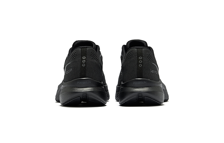 Saucony Kinvara 15 Triple Black купить в интернет-магазине Yoocart с быстрой доставкой по России.