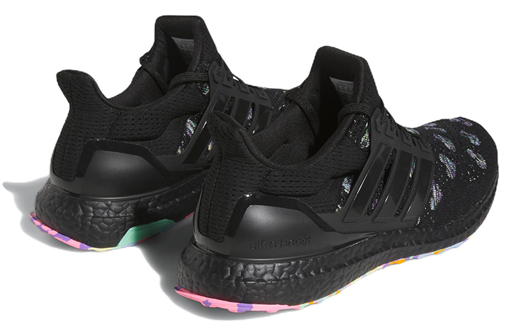 Adidas Ultra Boost 1.0 Dna Valentine's Day Black 2023 купить в интернет-магазине Yoocart с быстрой доставкой по России.