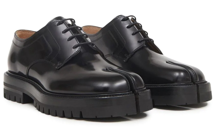 Maison Margiela Tabi Derby Shoes Women's купить в интернет-магазине Yoocart с быстрой доставкой по России.