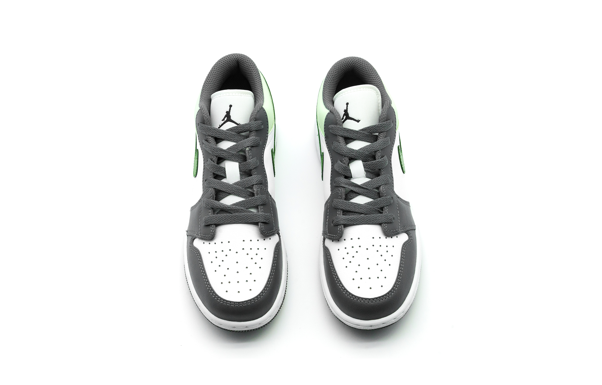 Jordan Air Jordan 1 Anti Slip Wear Resistant Low Top Vintage Basketball Shoes Unisex Gray Green купить в интернет-магазине Yoocart с быстрой доставкой по России.