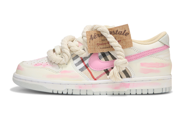 Nike Dunk Series Low-Top Skateboard Shoes GS Pink