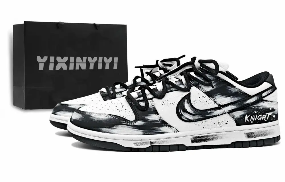 Nike Dunk Abrasion Resistant Low top Skateboard Shoes Men's Black White