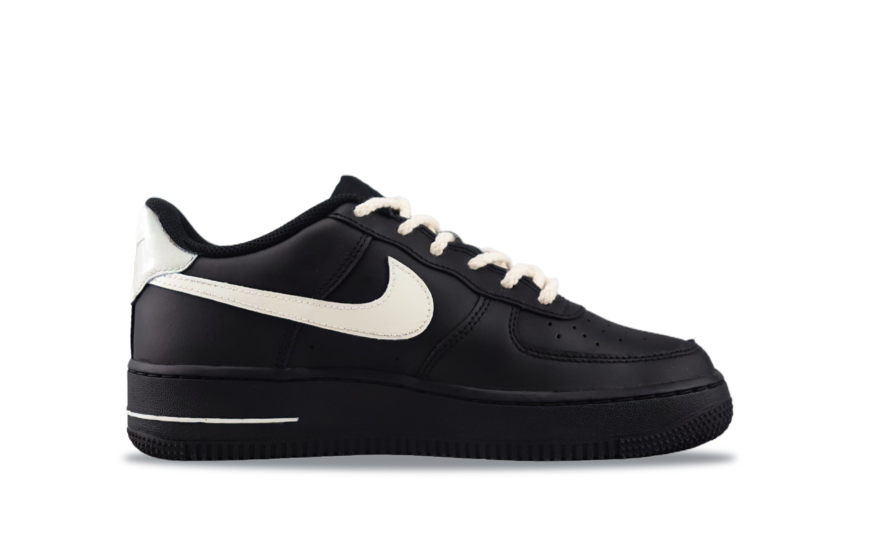 Nike Air Force 1 Slip Resistant Abrasion Resistant Low top Skateboard Shoes Unisex Beige Black купить в интернет-магазине Yoocart с быстрой доставкой по России.