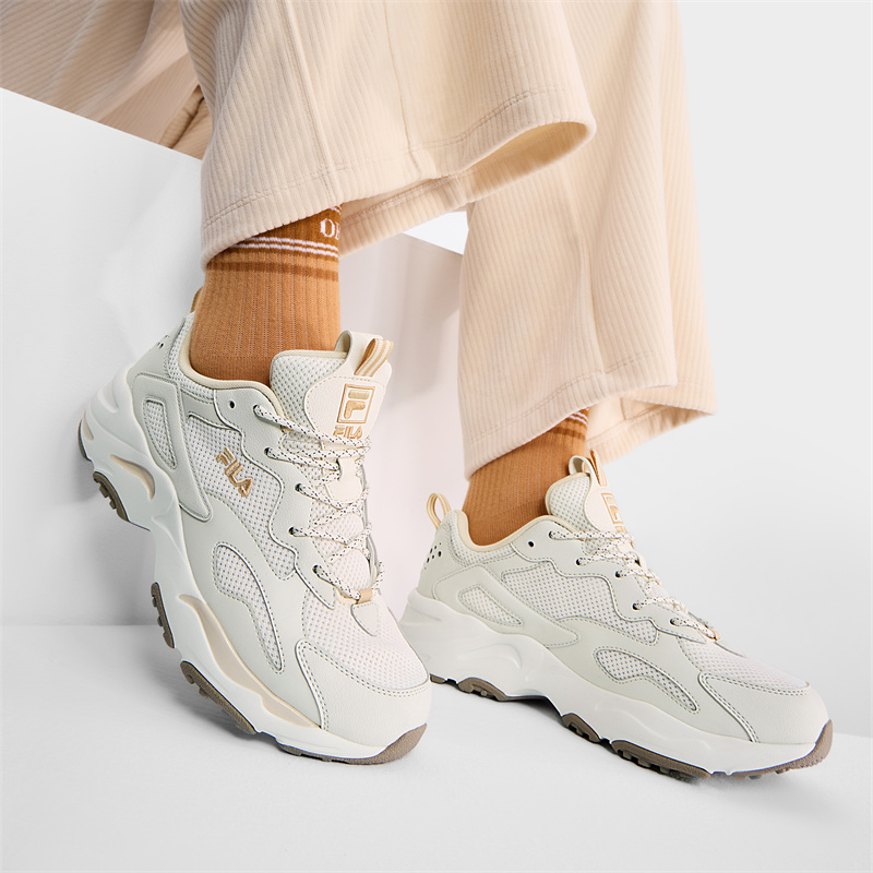FILA Vintage Collection Low Top Casual Shoes Women's Snow/Haze Gray купить в интернет-магазине Yoocart с быстрой доставкой по России.