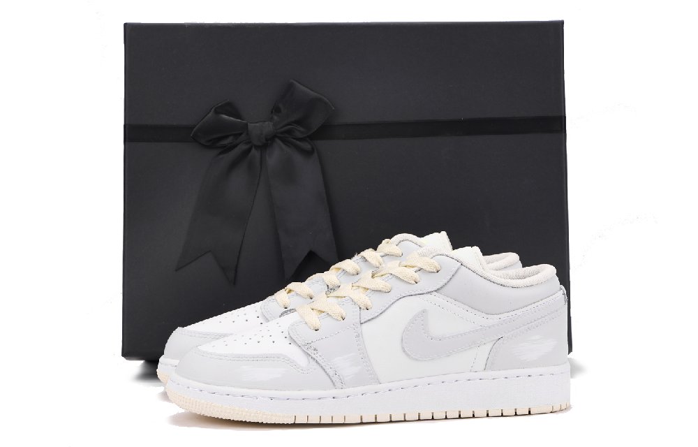 JORDAN Air JORDAN 1 Vintage Basketball Shoes Women's Low-Top Yellow White