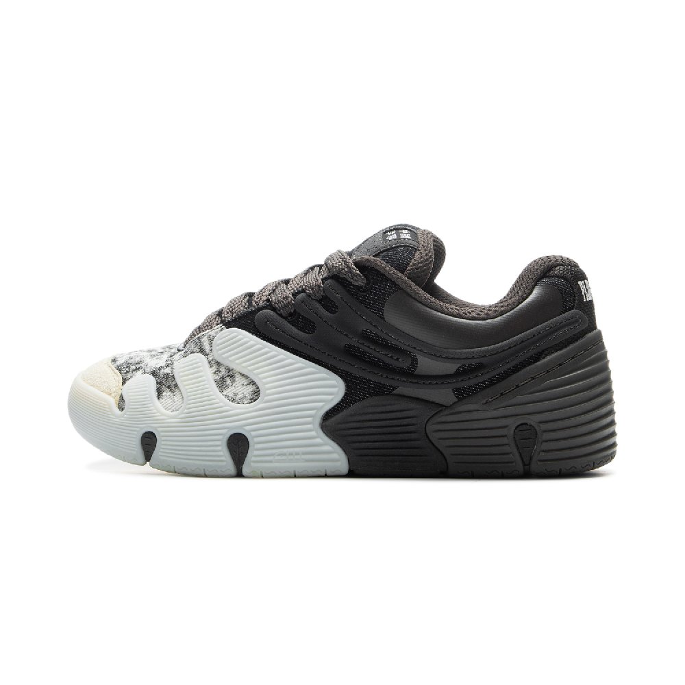 LiNing Abrasion Resistant Slip Resistant Low Top Skateboard Shoes Unisex Black Gray Beige