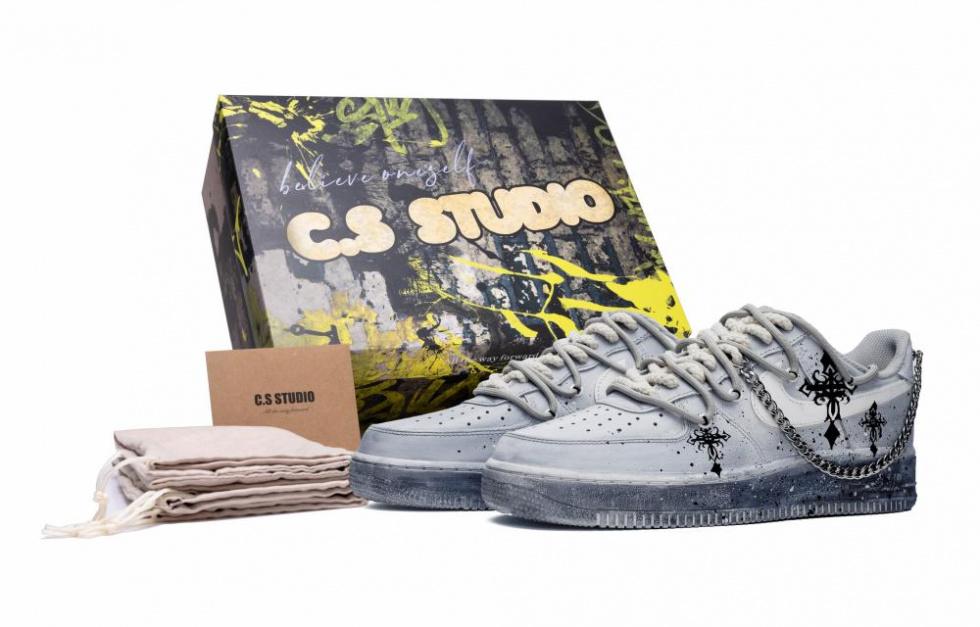 Nike Air Force 1 Low Low-Top Skateboard Shoes Men's Gray Black