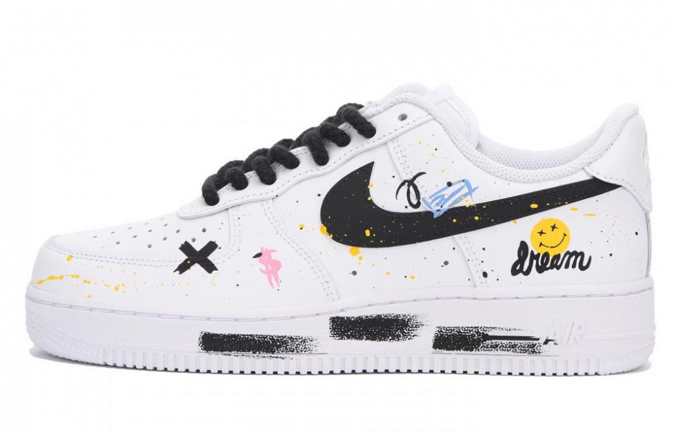 Nike Air Force 1 07 Low-Top Skateboard Shoes Men's Black White