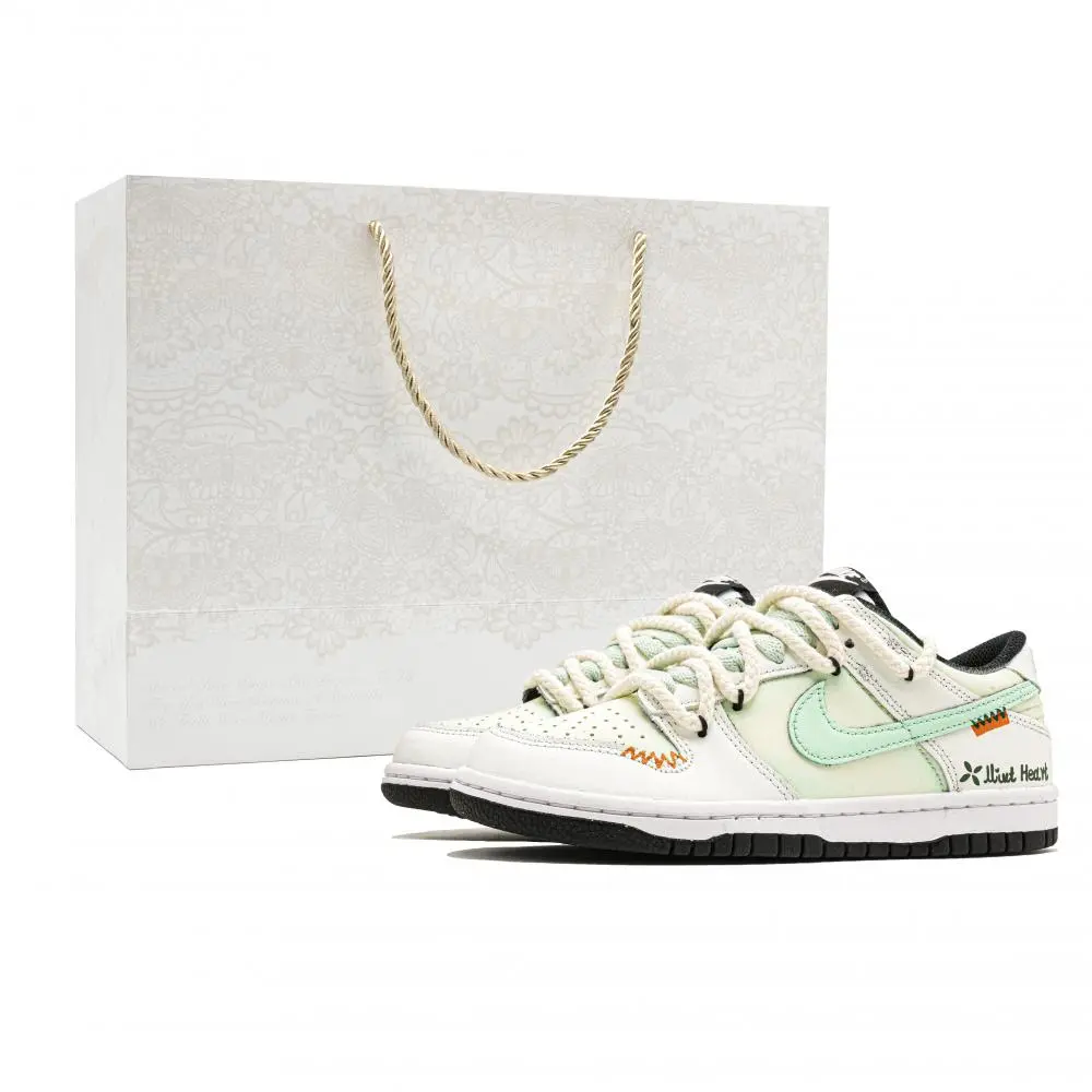 Nike Dunk Mint Ice Shoes Cushioning, Wear Resistant Low top Skateboard Shoes Unisex White Green