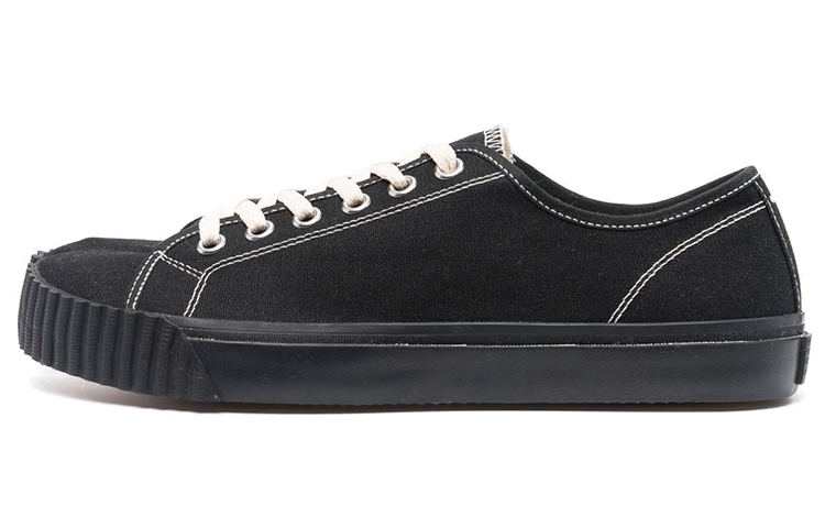 Maison Margiela Tabi Low Top Sneakers
