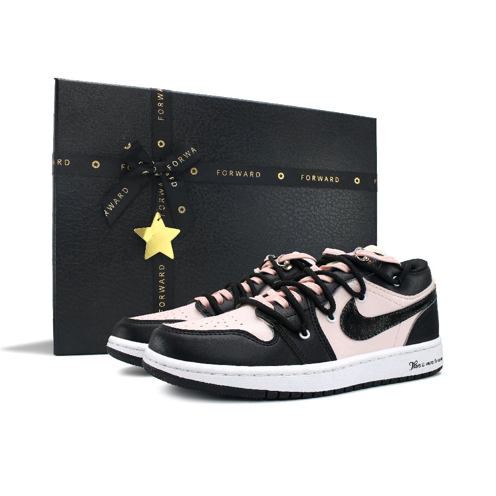 Jordan Air Jordan 1 Wear resistant And Lightweight Low Top Vintage Basketball Shoes Women's Black Pink