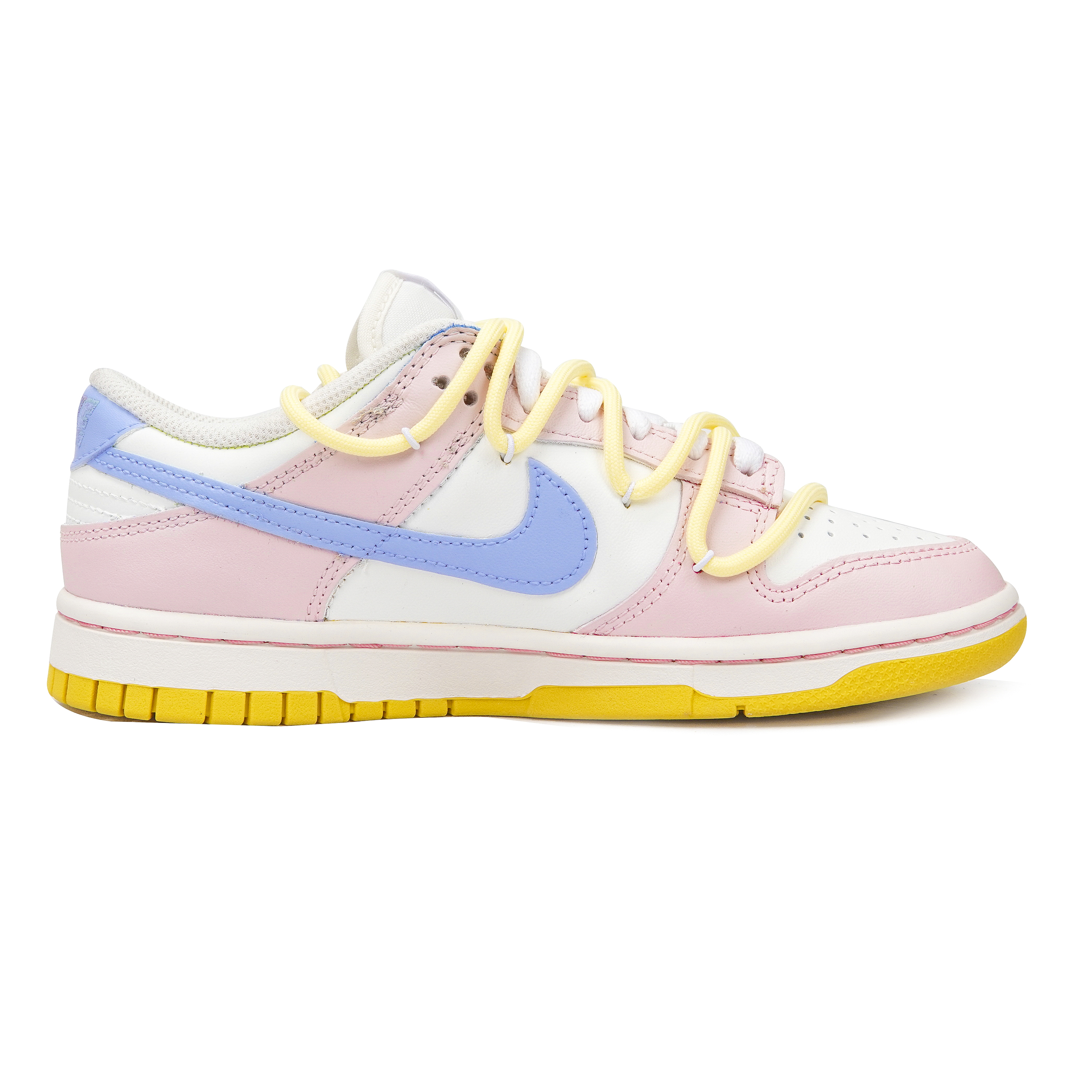 Nike Dunk Low Top Skateboard Shoes Women's Pink White купить в интернет-магазине Yoocart с быстрой доставкой по России.