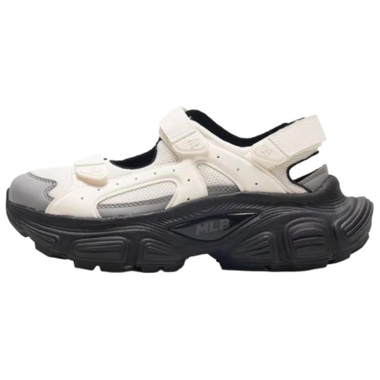 MLB New York Yankees Abrasion Resistant River Trekking Shoes Unisex Beige