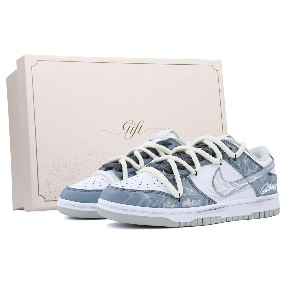 Nike Dunk Luxury Box Style, Ice Blue Whisper Abrasion Resistant Low top Skateboard Shoes Unisex Blue Gray